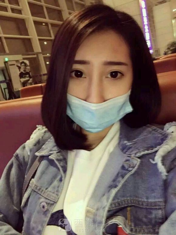 爆个照片，说不定 有烂桃花哈哈