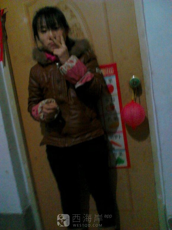 请求大家帮帮我谢谢了，她好像现在在青岛来，请求吧主别删我帖子谢