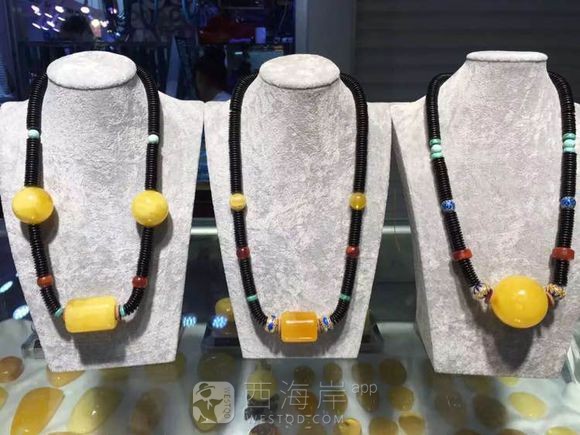 有喜欢蜜蜡琥珀得可以看看