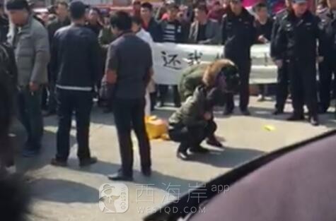 [生活杂谈]胶南人民医院被挂横幅索命了！！！