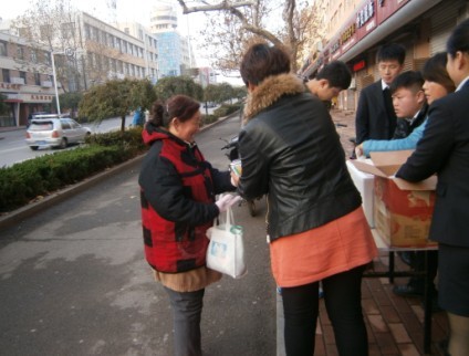 中驰房产，这个城市在我心中！为黄岛的朋友送早餐啦