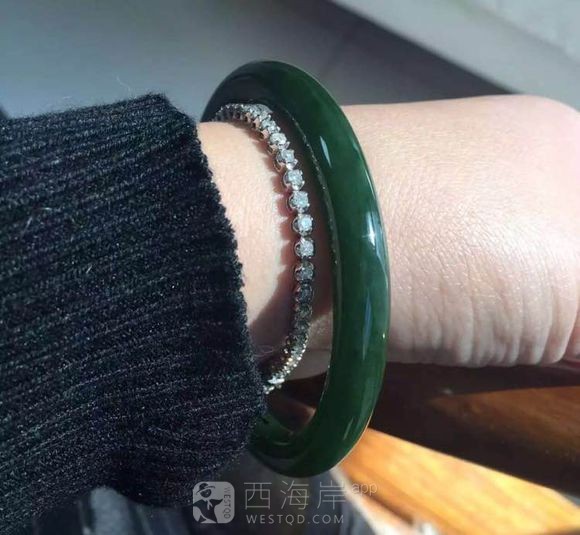 [生活杂谈]喜欢翡翠跟和田玉的，福利来了