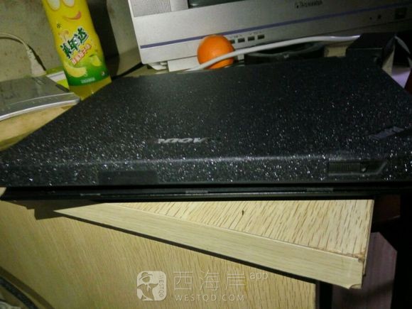 低价出售一台联想笔记本电脑，飙泪大甩卖……