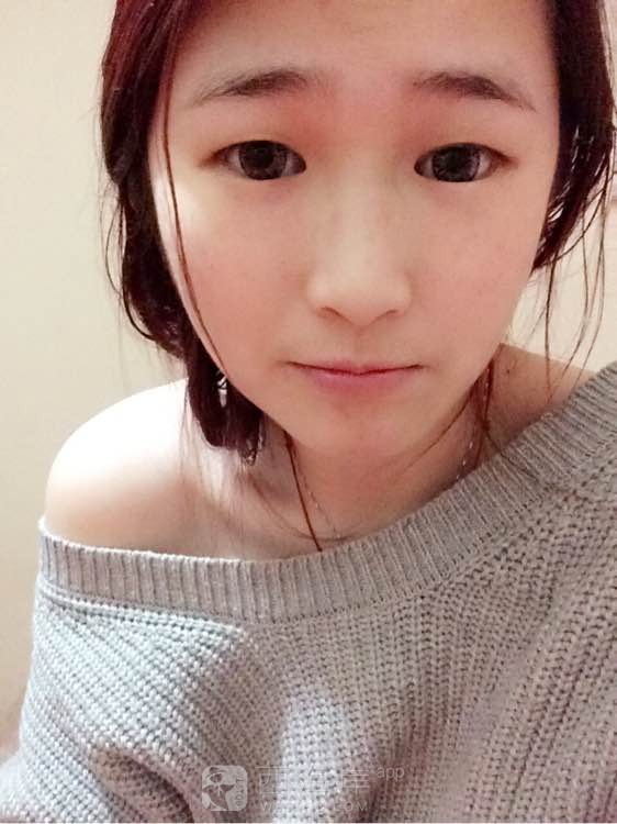 小伙伴们举举手