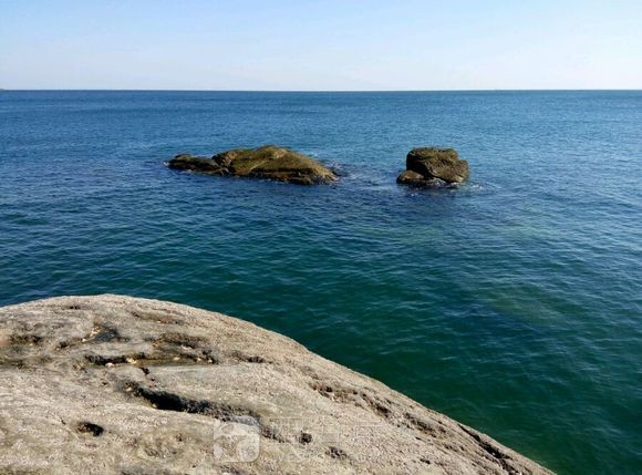 黄岛哪片沙滩人少？下周打算找个人少的沙滩待会～