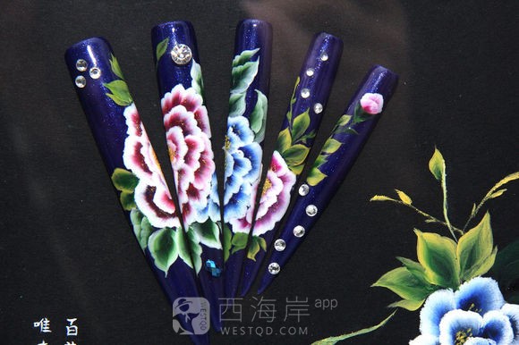 黄岛哪有学美甲的？