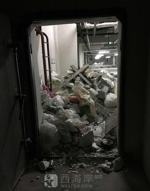 拆墙拆梁垃圾堵门，野蛮装修物业不管谁来管