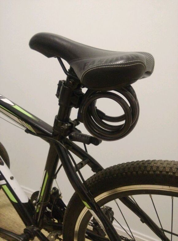 嘿亲们，借此地出辆二手自行车！