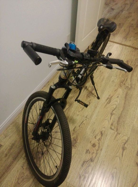 嘿亲们，借此地出辆二手自行车！