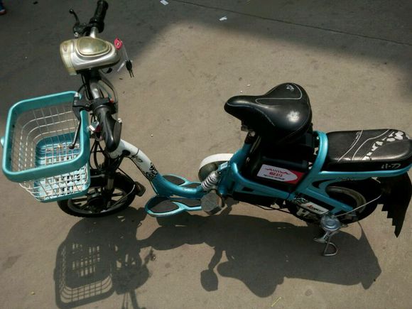 出电动车，二手。。。