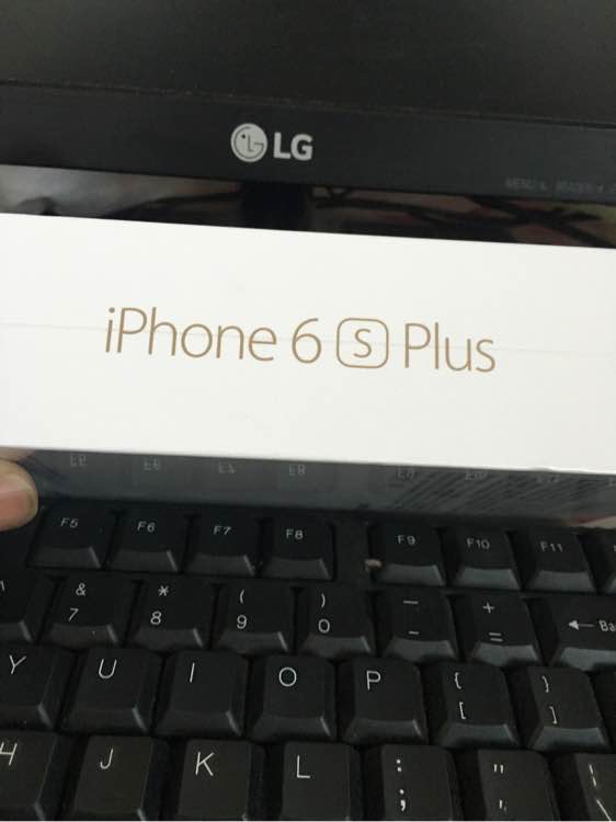 出售一部iPhone6Splus128G（国行金色）全新未拆封