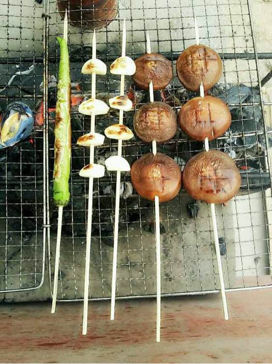 昨天吃了顿烧烤，今天早晨发现好文艺。。。