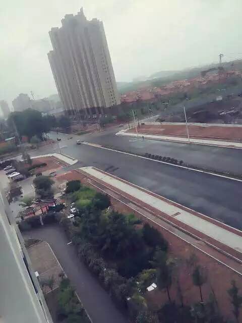 强大的网友们，大家看看这个地方是哪？