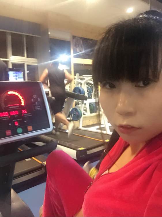 依旧唐岛湾，健身房