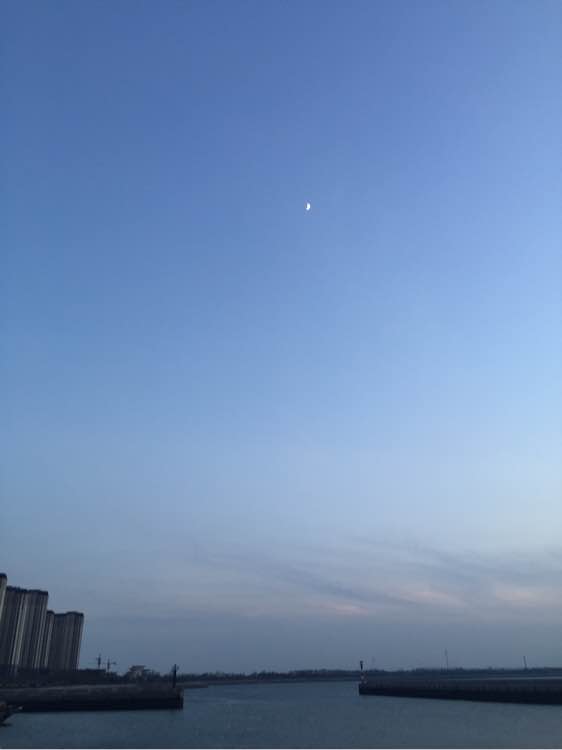 依旧唐岛湾，健身房