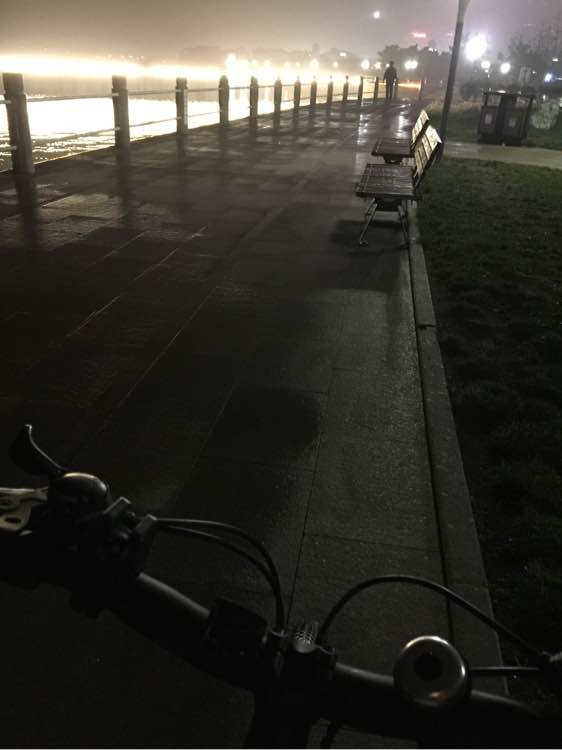 雨后唐岛湾