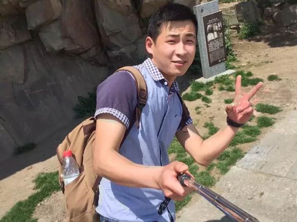 爱是一件很简单很艰辛的事情.の张凯宁