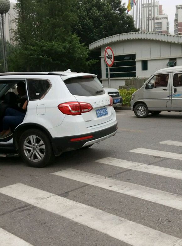 揭露招暑假工中介那些骗子