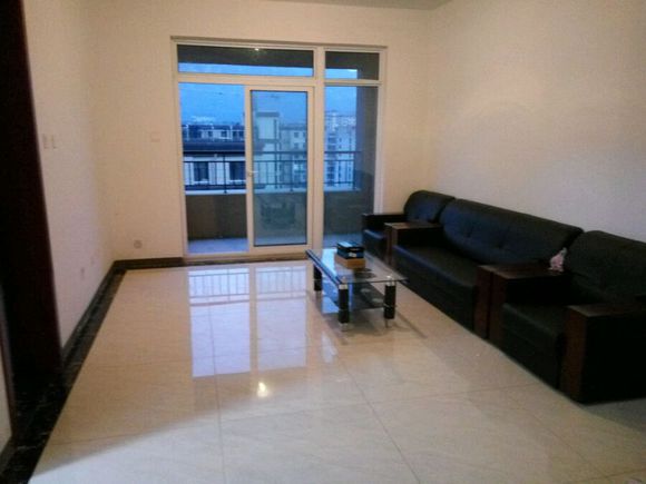 山科大西南 龙湖原山  合租  625一个月