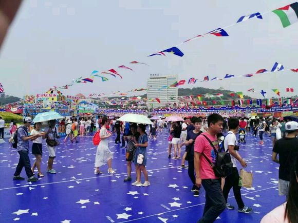 美食节好像开始了