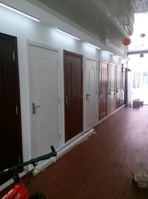 找个安装木门的师傅