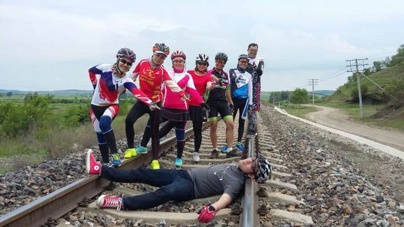 开发区骑车的小伙伴呢？