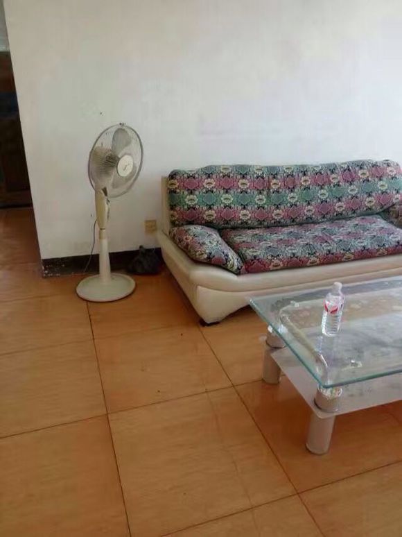房屋出租齐长城花园带隔楼拎包入