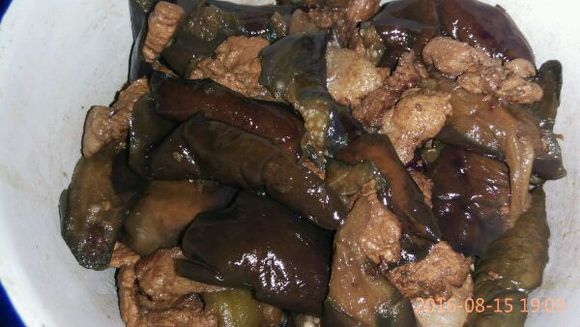 我想说 茄子炒肉又炒好了！