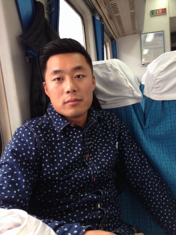 有没有 要交友的亲