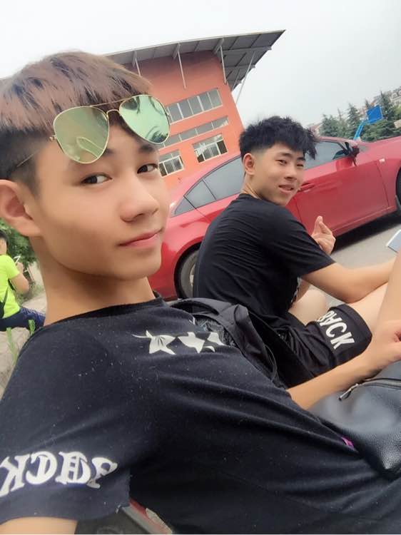 约妹子。