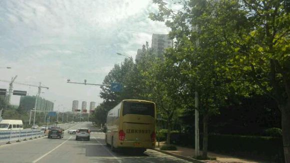 大客不顾乘客安危