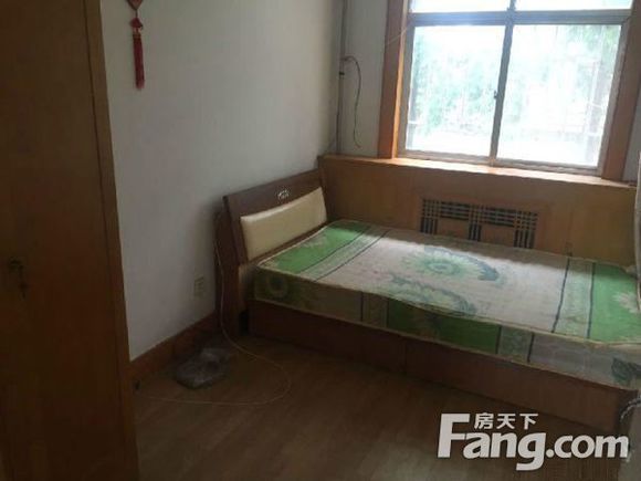 我看好这个房子没有人合作，有没有人合租啊