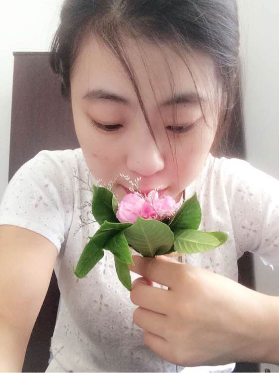 想在黄岛开个店，求这儿
的朋友给点意见，
