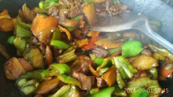 一言不合 我又要上尖椒炒肉！哈哈
