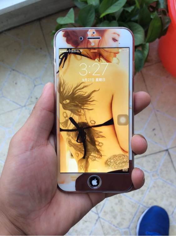 卖个苹果6 刚刚满一年的。