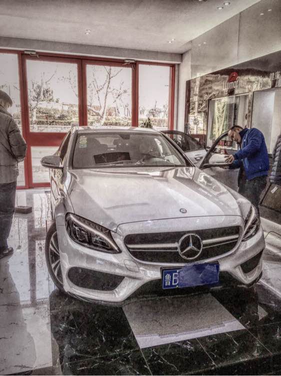 5号11点左右从开发区去流亭机场，可以坐三个人。