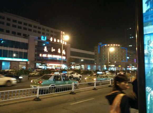 各位大神我是求救问路的…………