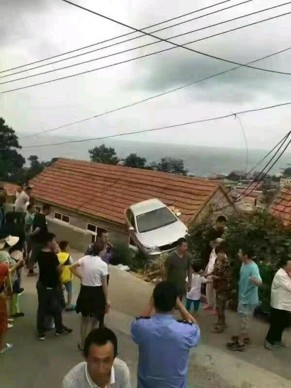 开个车用不用这么牛逼？