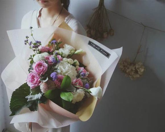 【求职】本人花艺师，求工作！