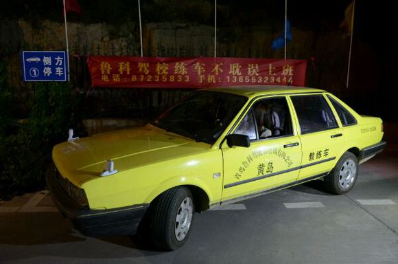 招十一兼职，底薪500，高提成另算，现金结！