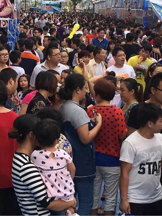 黄岛国际美食节开幕了，有来的约的吗？