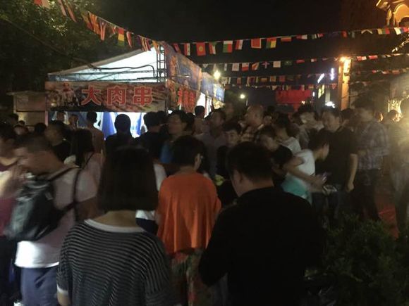 黄岛国际美食节开幕了，有来的约的吗？