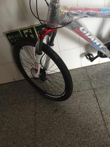 出一捷安特atx870，27速油碟，