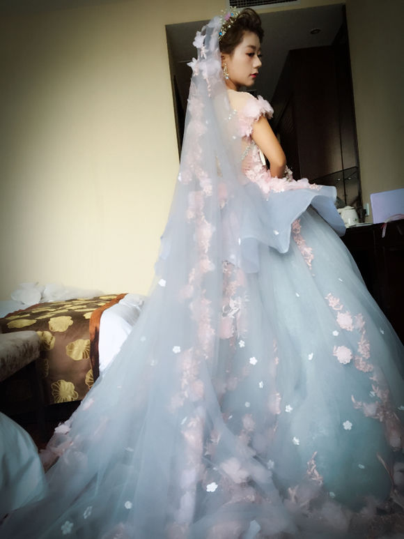 丹丹新婚快乐。美哭我了……