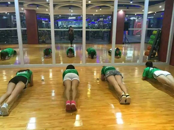 游泳健身卡低价转让