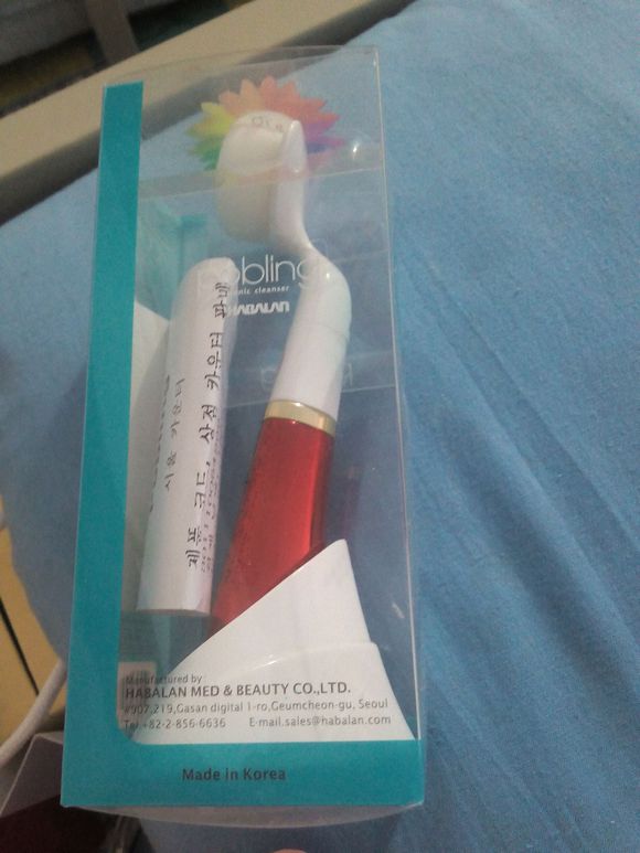 洁面仪到了，再也不用担心脸洗不干净了。