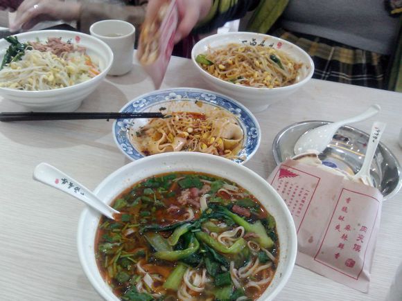 是不是吃的太多了～～说好的减肥呢