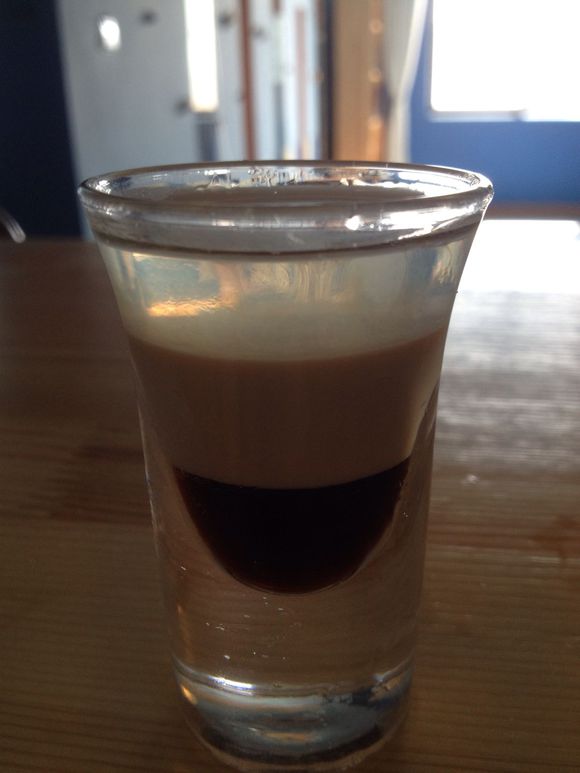 直播教大家调酒！