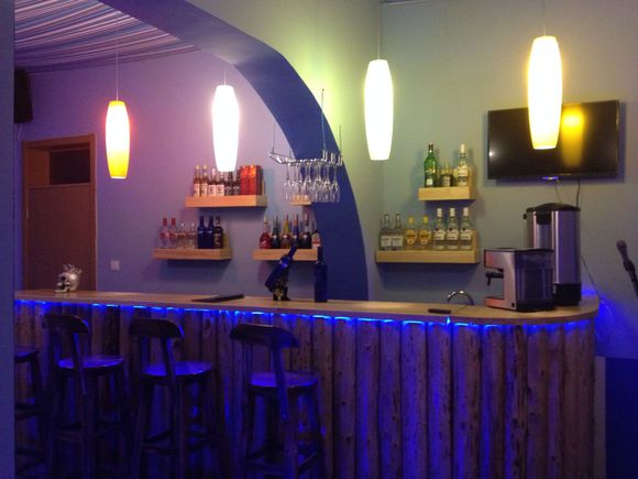 直播教大家调酒！