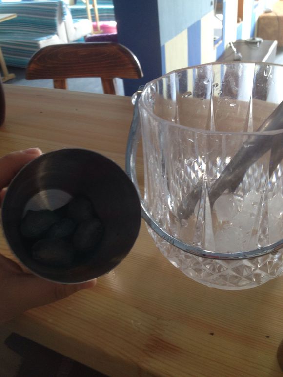 直播教大家调酒！